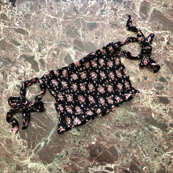 BLUE LIFE Tasha Smocked Bardot Sleeve Floral Crop Top in Black - Picture 5 of 7